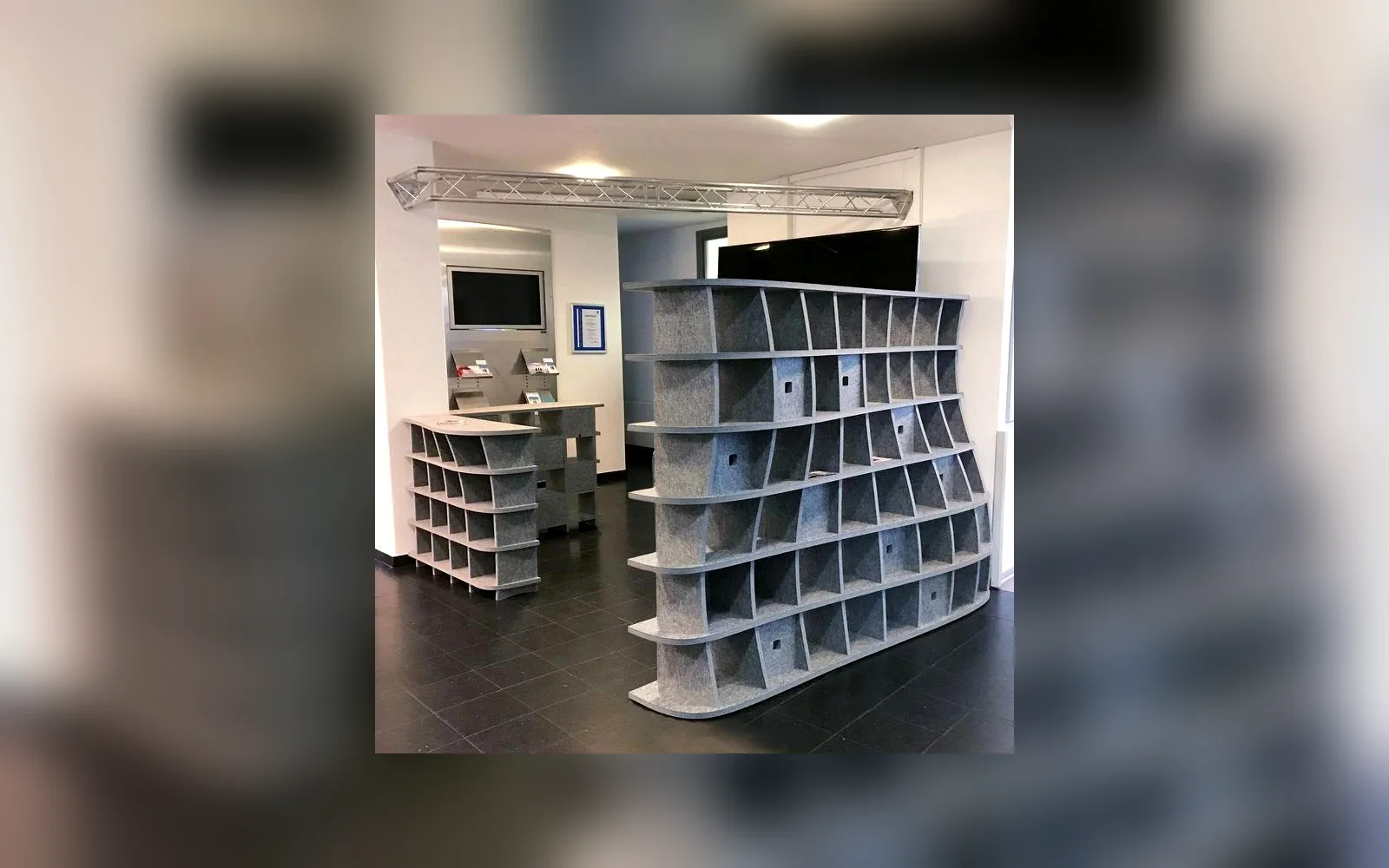 Phonitura в Тюмен: Днес е работен ден в Закулисами